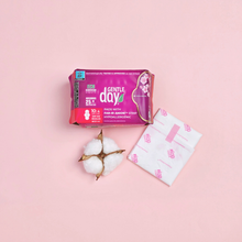 Load image into Gallery viewer, Gentle Day Organic Regular Flow Pads 10