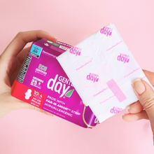 Load image into Gallery viewer, Gentle Day Organic Regular Flow Pads 10