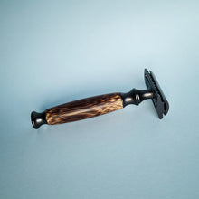 Load image into Gallery viewer, B&amp;Q 04 Matt Black Bamboo Safety Razor
