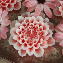 Load image into Gallery viewer, Flower Candle Gift Box Black - Maroon
