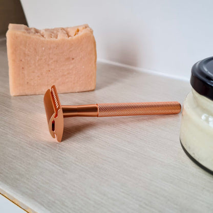 B&Q 00 Rose Gold Safety Razor