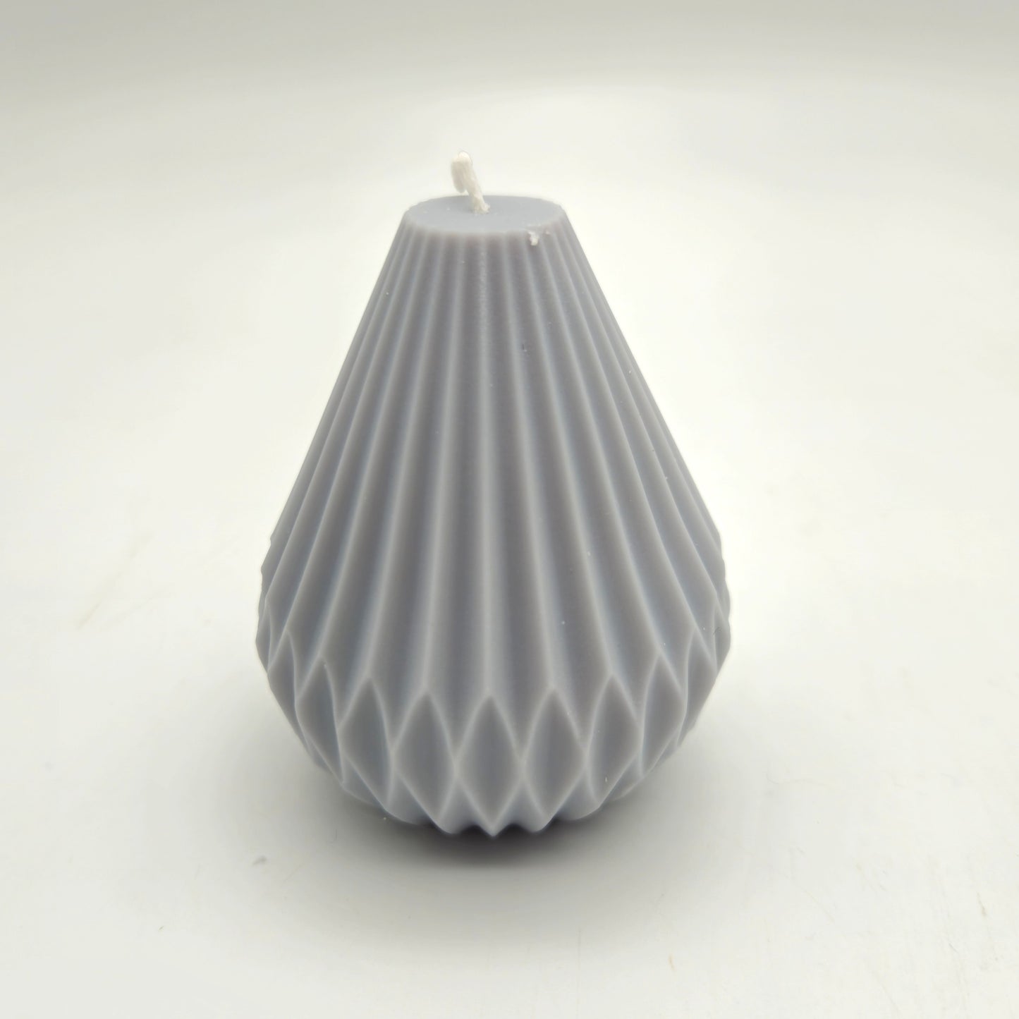 Evolve Soy Wax Geometric Candle - Grey & Light Grey - Lemongrass