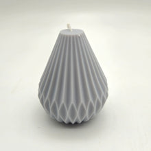 Load image into Gallery viewer, Evolve Soy Wax Geometric Candle - Grey &amp; Light Grey - Lemongrass
